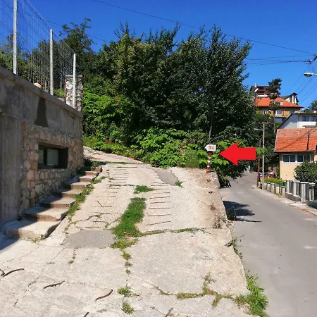 Liana Guest house 3*