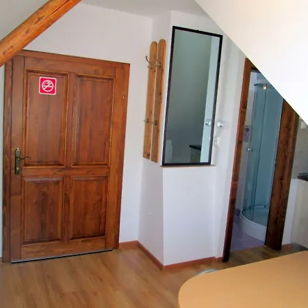 Liana بيت ضيافة براشوف