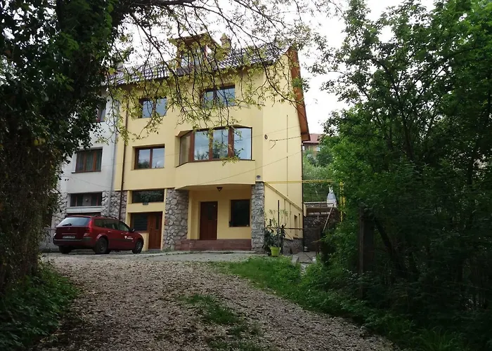 Guest house Liana 3*