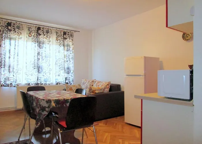 Liana Guest house 3*